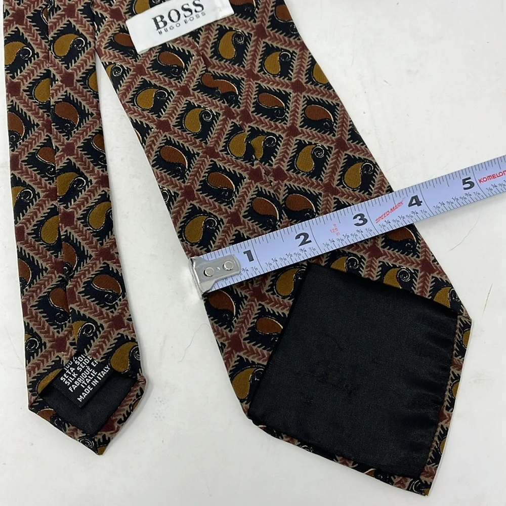 VINTAGE HUGO BOSS TIE PAISLEY BROWNS 100% SILK MADE IN ITALY